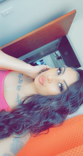 Customer photo review of BLACK Lash adhesive