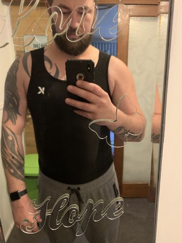 Customer photo review of Men's Heat-Trapping Sweat Vest
