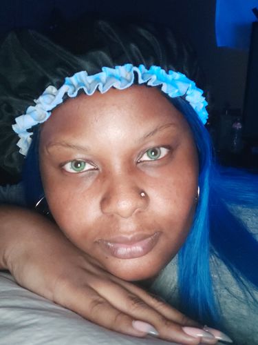 Customer photo review of [buy 2 get 2 free] Dreamlike Blue Prescription Contact Lenses