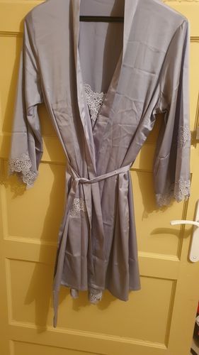 Customer photo review of Kimono Satiné Gris