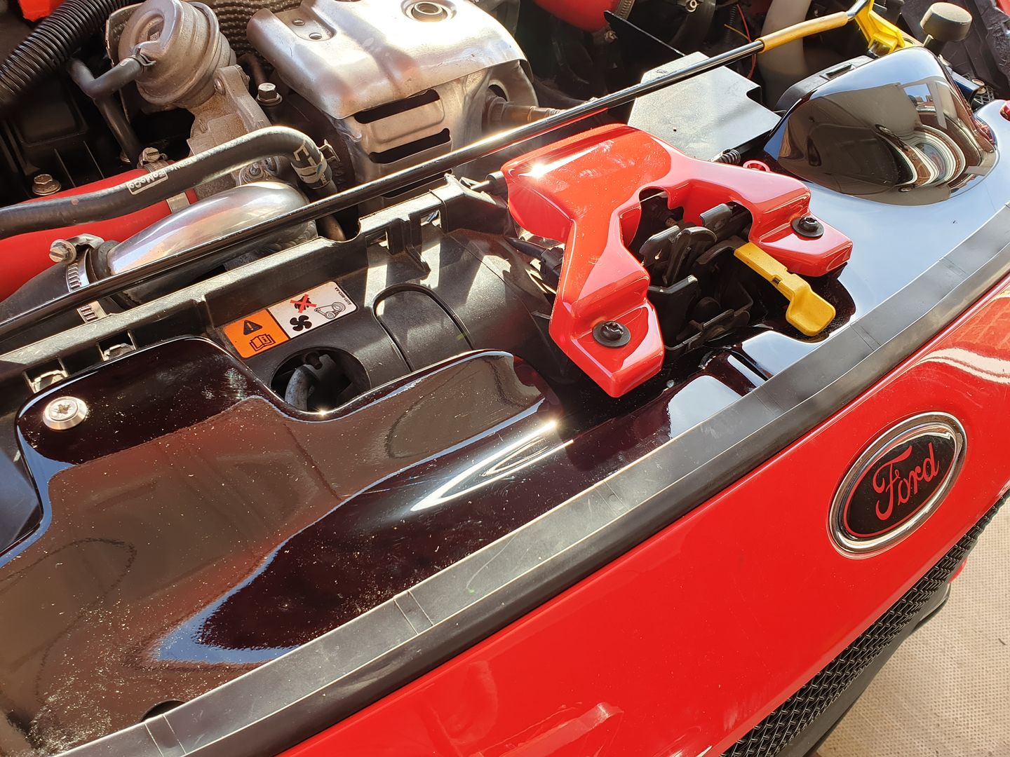 Customer photo review of Proform Bonnet Catch Plate Cover (various colours) - MK7.5 Fiesta