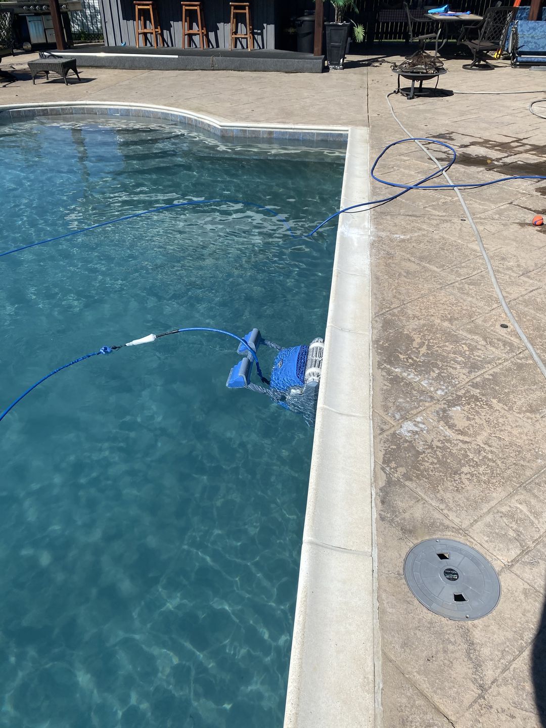 Customer photo review of Maytronics Dolphin M400 Robotic Pool Cleaner