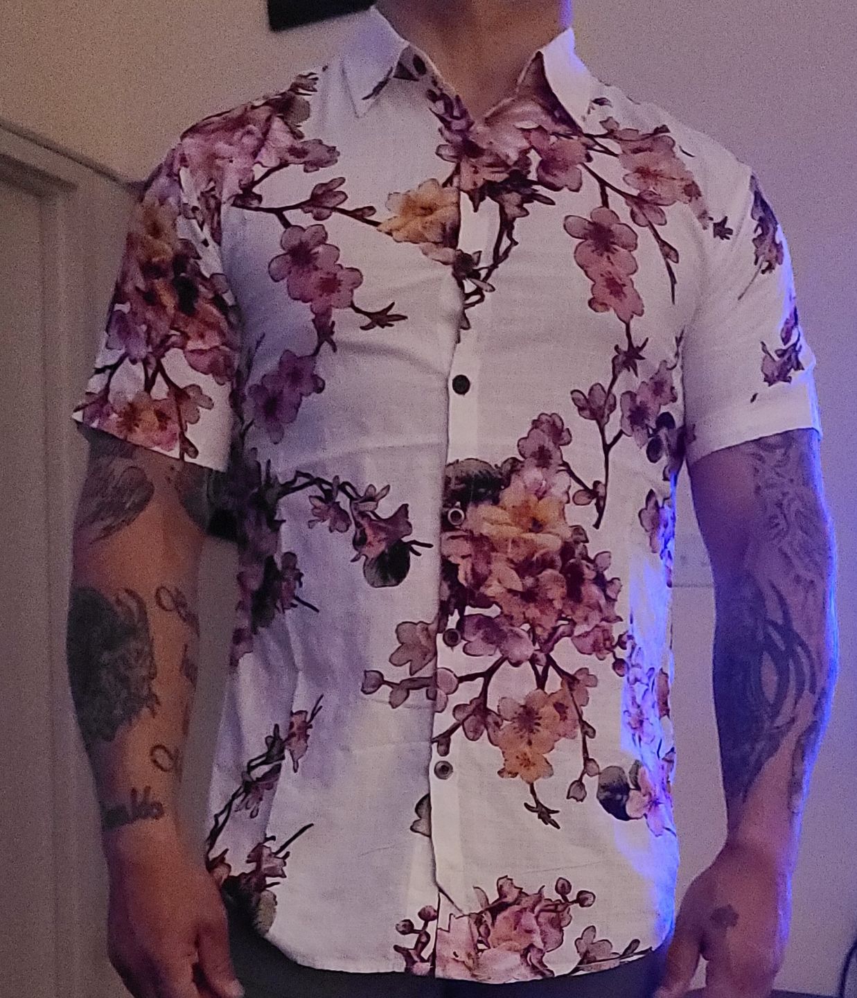 Customer photo review of Men's Floral Cotton Tropical Hawaiian Shirt
