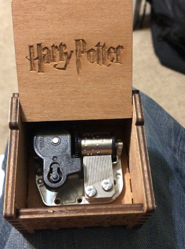 Customer photo review of Wind-up Music Box
