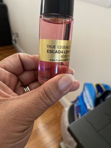 Customer photo review of Escada Candy Love y Type Body Oil - Women