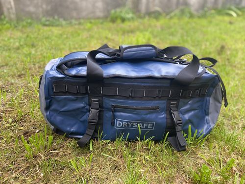 Customer photo review of Bolso Duffel Bag 60 Litros Waterproof - Drysafe - Azul