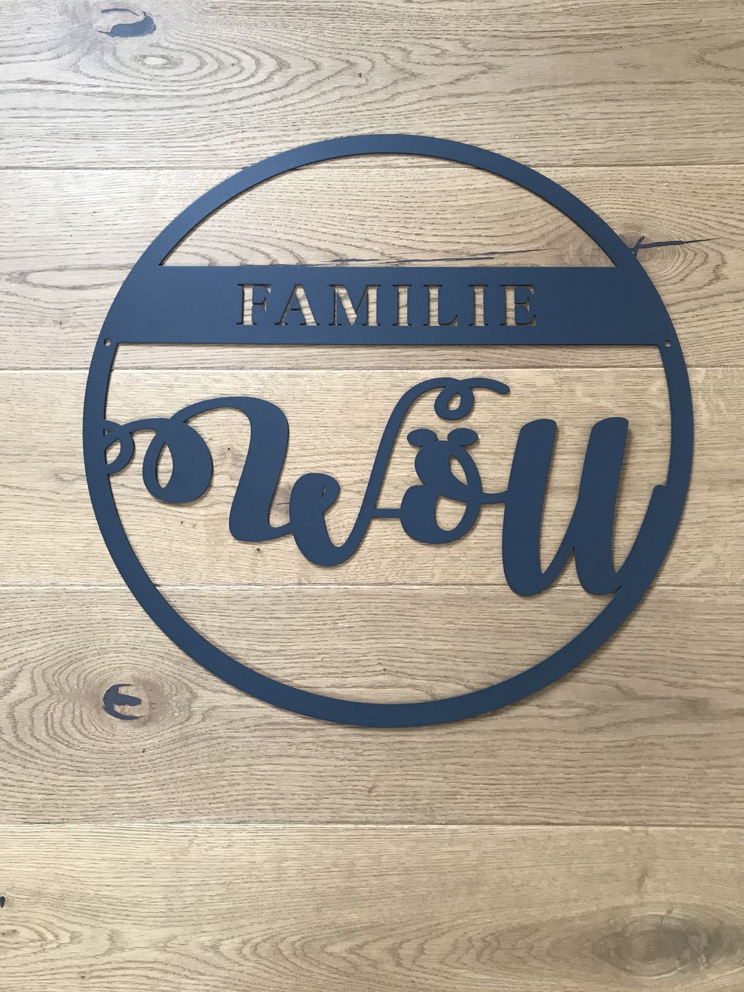 Customer photo review of Türschild rund " Family" mit personalisierbarem Familienname - ein garantierter Hingucker