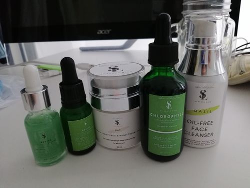 Customer photo review of REVIVE Skincare Set