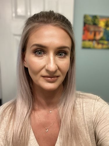 Customer photo review of Face and Nose Sculpting Brush & Contour Palette Bundle