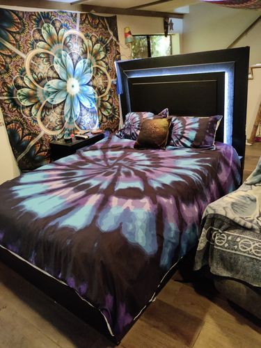 Customer photo review of Blue purple Tie-dyed Bedding Set