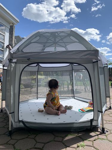 Customer photo review of Pop N' Go® Playpen