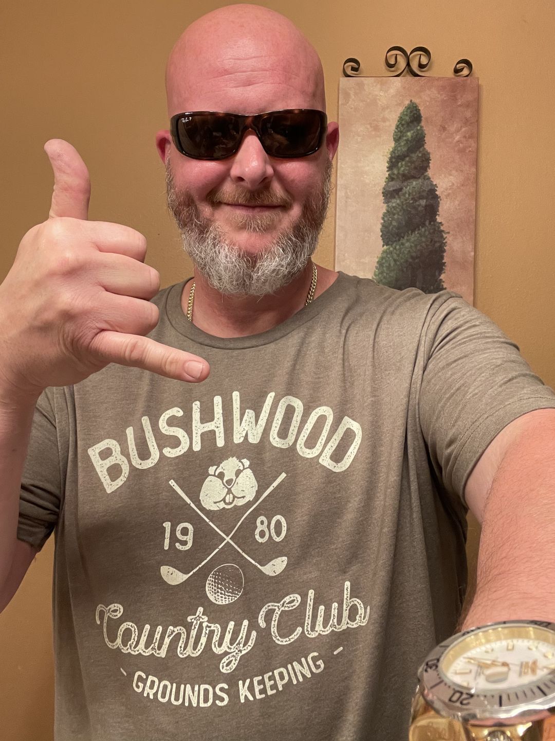 Customer photo review of Bushwood Men's/Unisex Super Soft Tee