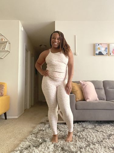 Customer photo review of Melanin And Gold Tie On Waist Beads