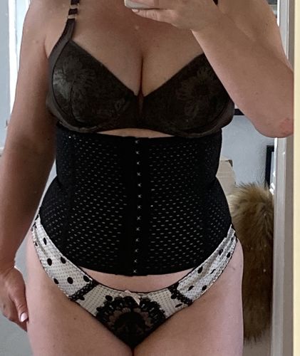 Customer photo review of Everyday Waist Trainer