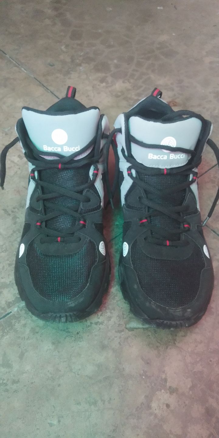 Customer photo review of Bacca Bucci Caper