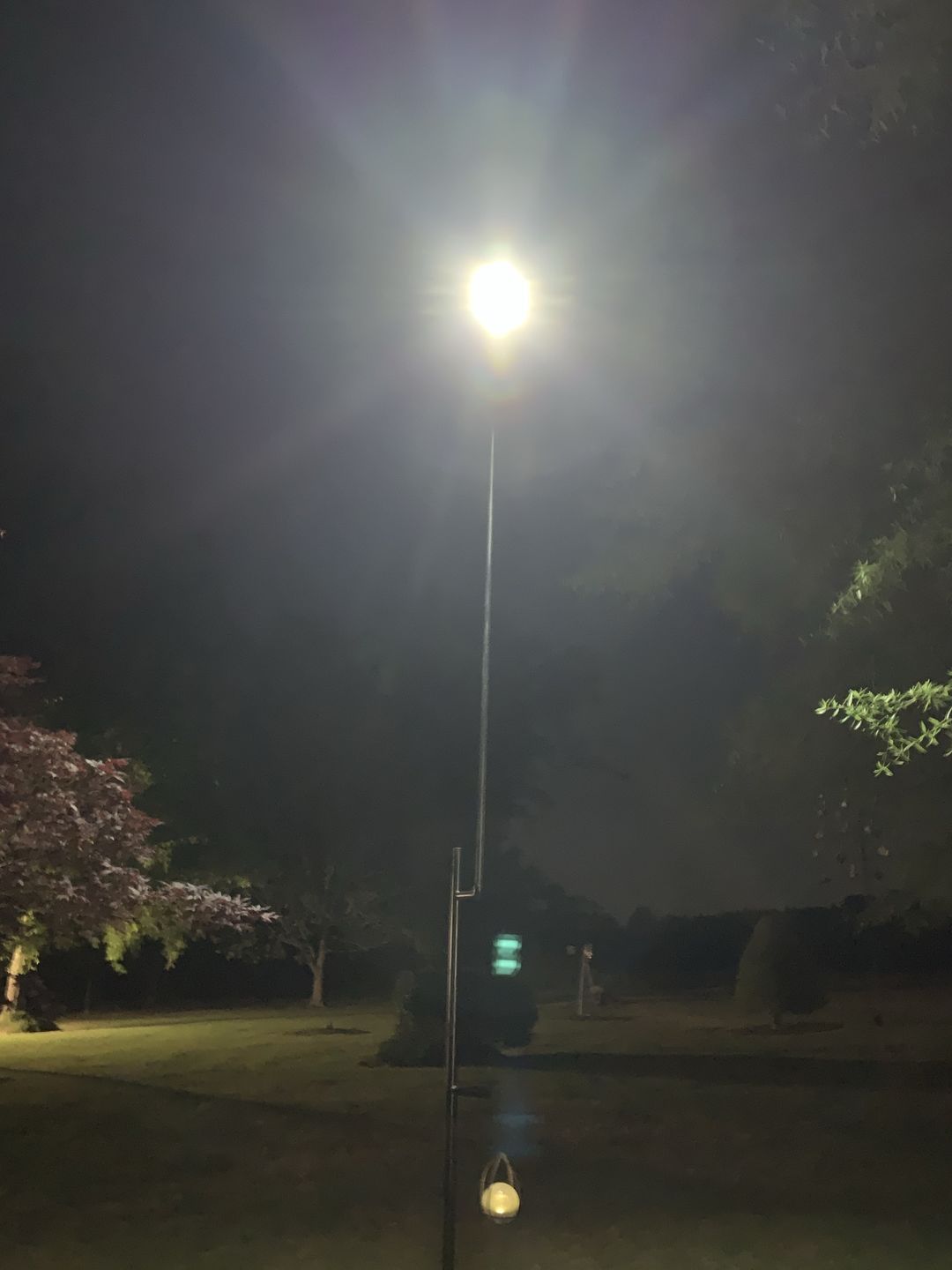Customer photo review of 140W Solar Street Light 14000 Lumens