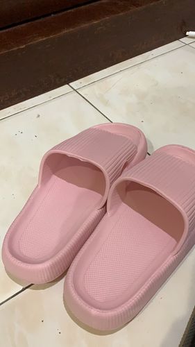 Customer photo review of ComfiiSlipper™ Air Slides