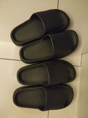Customer photo review of ComfiiSlipper™ Air Slides