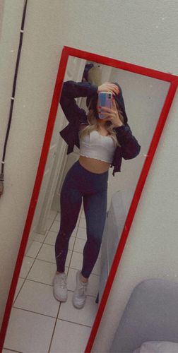 Customer photo review of Zest Premium Seamless Leggings