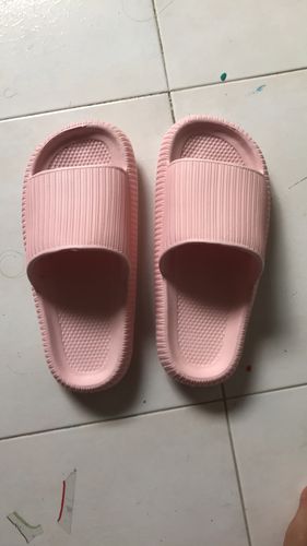Customer photo review of ComfiiSlipper™ Air Slides