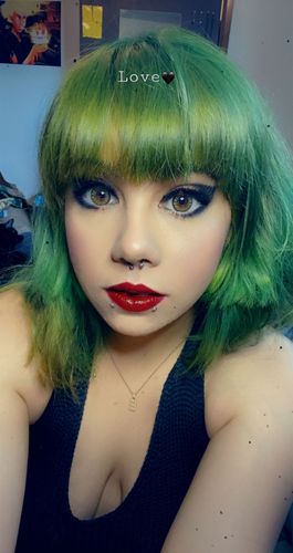 Customer photo review of [buy 2 get 2 free] Glassball Green Prescription Contact Lenses