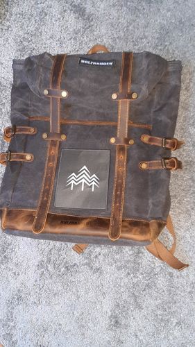Customer photo review of Rucksack mit Patch (🌲)