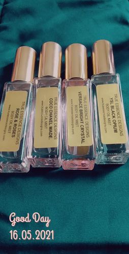 Customer photo review of Women's Body Oil Perfume Mist
