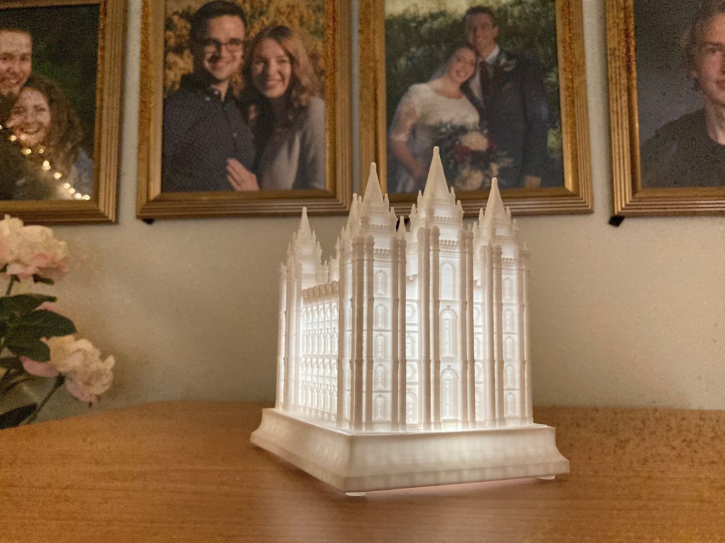 Customer photo review of Salt Lake Temple Music Light