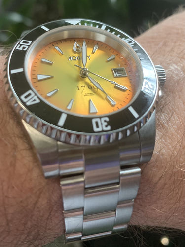 Customer photo review of Aquacy 1769 Hei Matau Men's Automatic 300M Vintage Orange/Yellow Dive Watch Miyota 9015 1769.OY.B.S