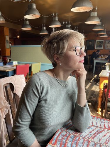 Customer photo review of Cara mini pearl choker