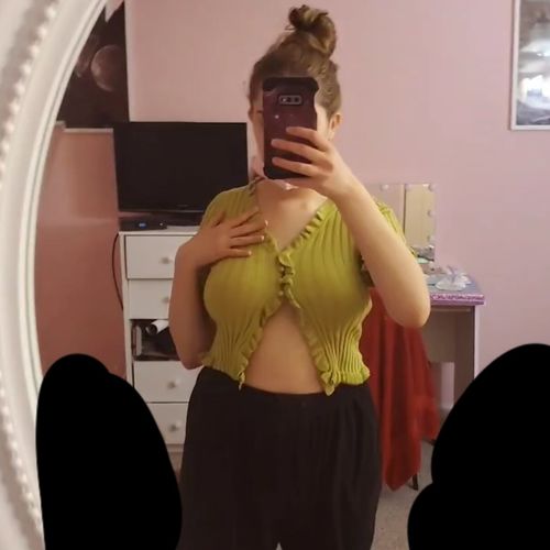 Customer photo review of Vivian Ribbed Top