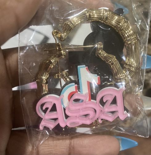 Customer photo review of Litty Kiddie Earrings & Sets