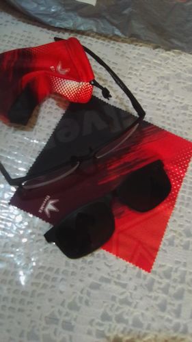 Customer photo review of Malcom Black + Clip magnético