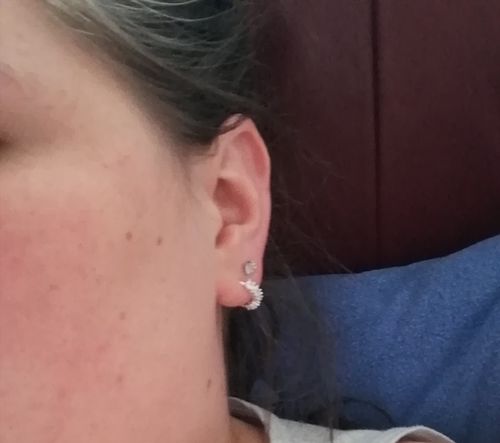 Customer photo review of Classy Ohrringe