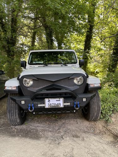 Customer photo review of Hawke Grille - Matte Black for 18-21 Jeep Wrangler JL & Gladiator JT