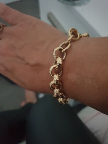 Customer photo review of PATTERNED BELCHER BRACELET (GOLD) 12MM
