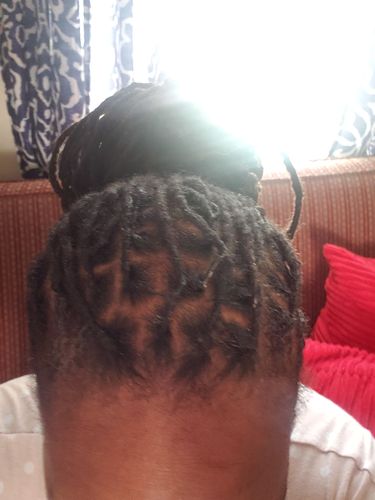 Customer photo review of Refresher Spray w/ Rose Water | 8 oz (PRE-ORDER)