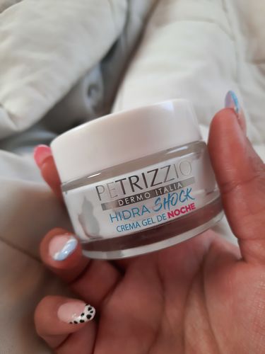Customer photo review of Petrizzio Crema Hidrashock Noche