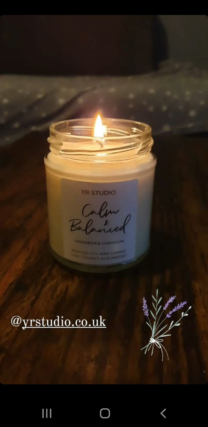 Customer photo review of "Cosy & Warm" Chocolate Soy Candle in Glass Jar