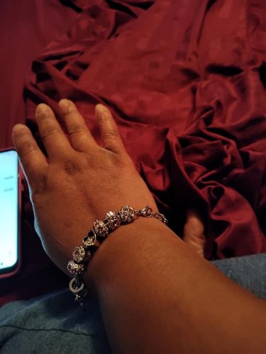 Customer photo review of Mother Daughter Eternal Love Bracelets