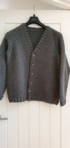 Customer photo review of 2021 Special Edition Men Knitting Box!