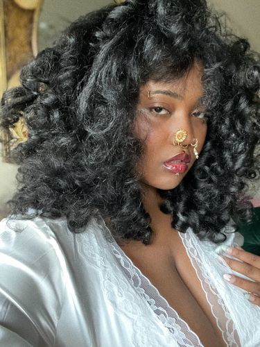 Customer photo review of Gabrielle