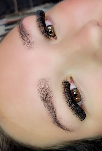 Customer photo review of 0.05 Easy Smart Fan Russian Volume Cashmere Lashes (16 lines)