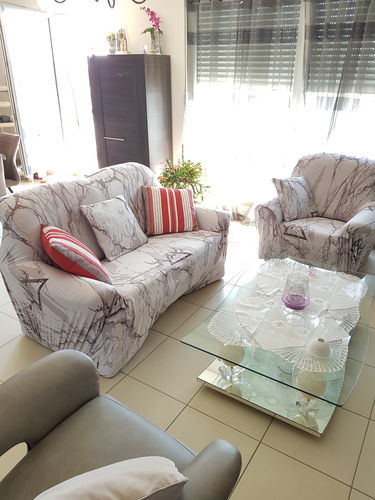 Customer photo review of Marbré - Housses Extensibles de Fauteuil et Canapé - La Maison des Housses