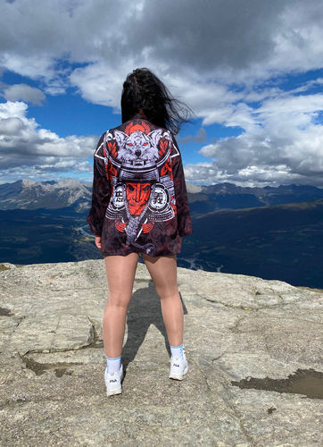 Customer photo review of Wolf Samurai Kimono Shirt