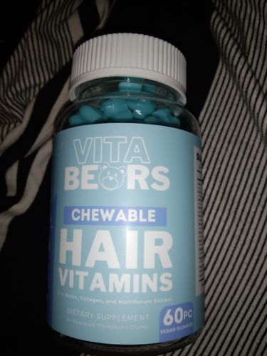 Customer photo review of Hair Vitamin Gummies