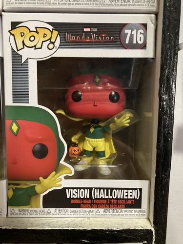 Customer photo review of 716 FUNKO POP Marvel : Vision halloween - Wanda Vision