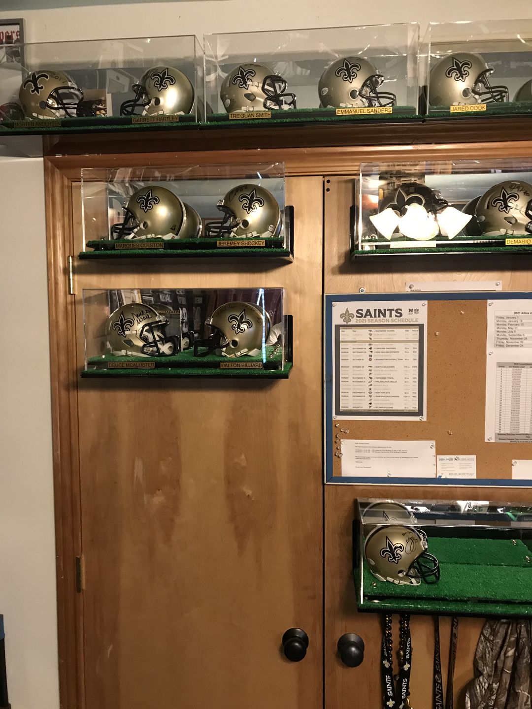 Customer photo review of 2 Mini Helmet or Mini Football with Mini Helmet (not Full Size) Display Case with Risers Mirror