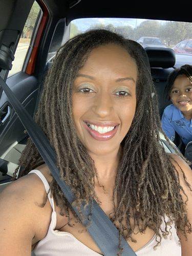 Customer photo review of Refresher Spray w/ Rose Water | 8 oz (PRE-ORDER)