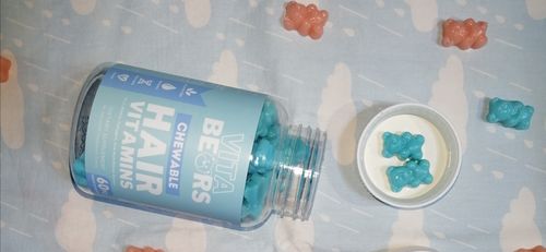 Customer photo review of Hair Vitamin Gummies